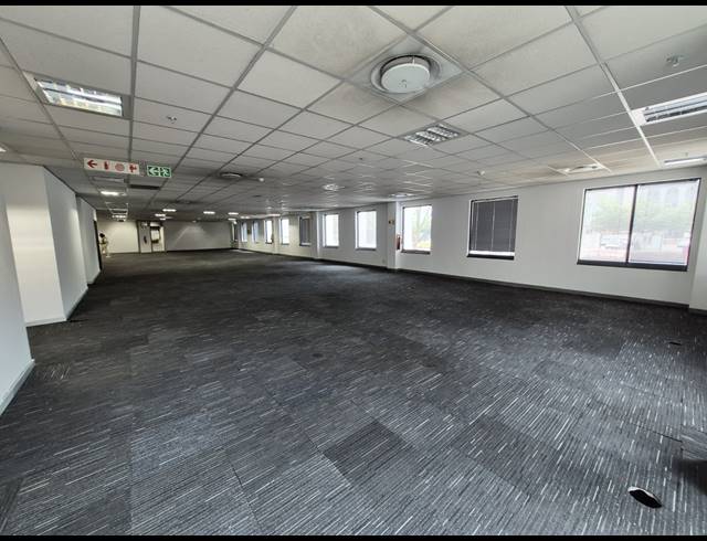 457M² OFFICE TO LET IN SANDTON CENTRAL